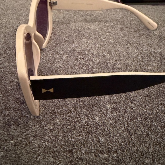 Sunglasses Lauren Conrad light pink and black oversized - Picture 4 of 12